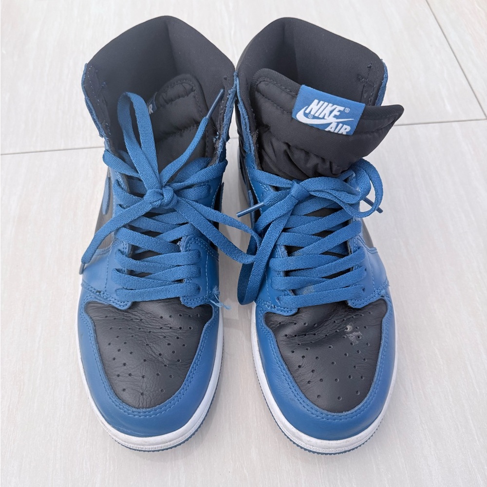 Nike Air High-Tops in Black and Blue